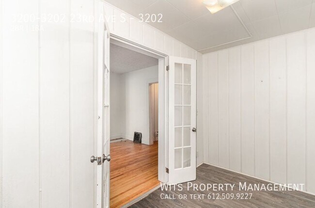 Photo - 3200-3202 23rd Ave S-3202 Unit 3202