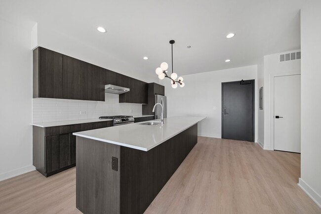 Photo - 1801 W Grand Ave Unidad 405