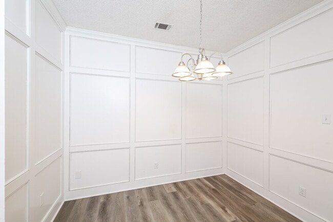 5976 Southbend Ln
