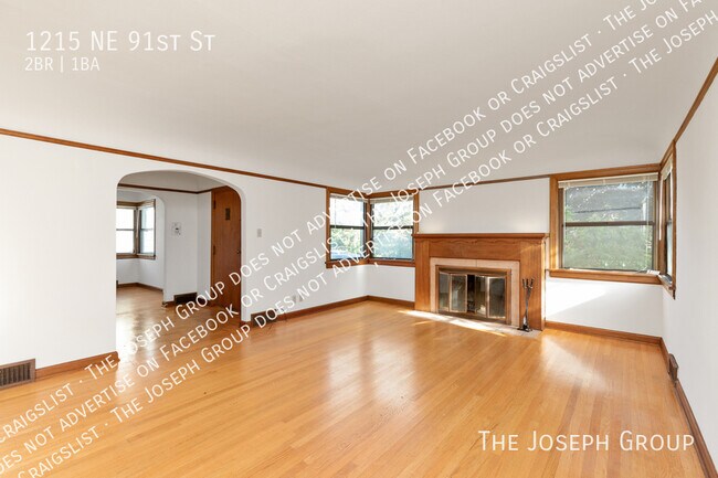 Photo - 1215 NE 91st St