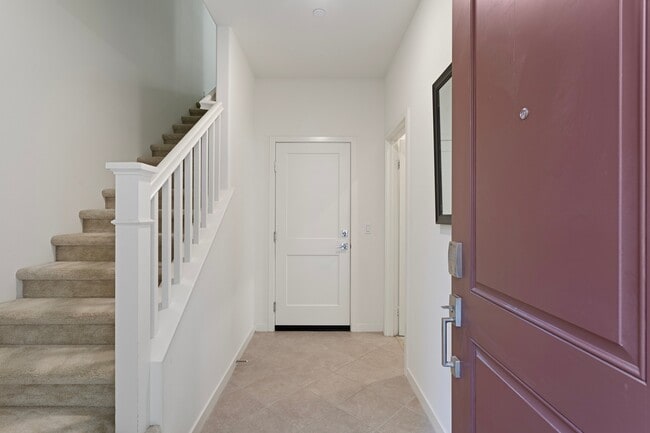 Photo - 839 Cranberry Way
