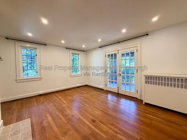 Photo - 152 Gordon St