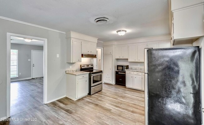 Photo - 114 Sheppard St