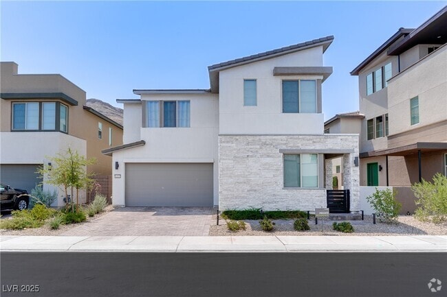 Building Photo - 6333 Redstone Hls Dr Rental
