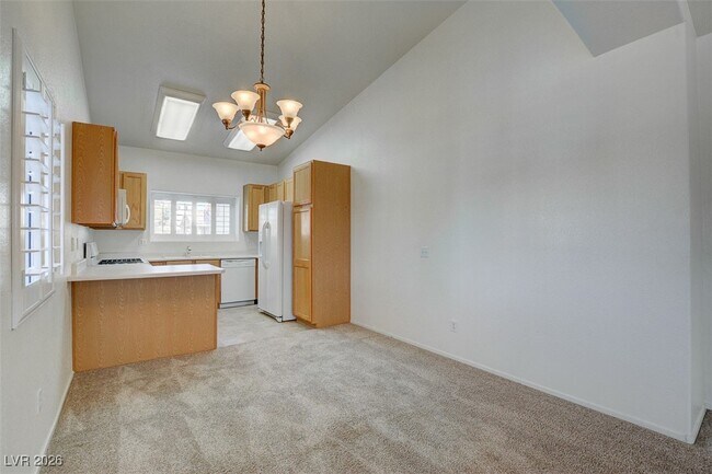 Photo - 7450 S Eastern Ave Unidad 2003