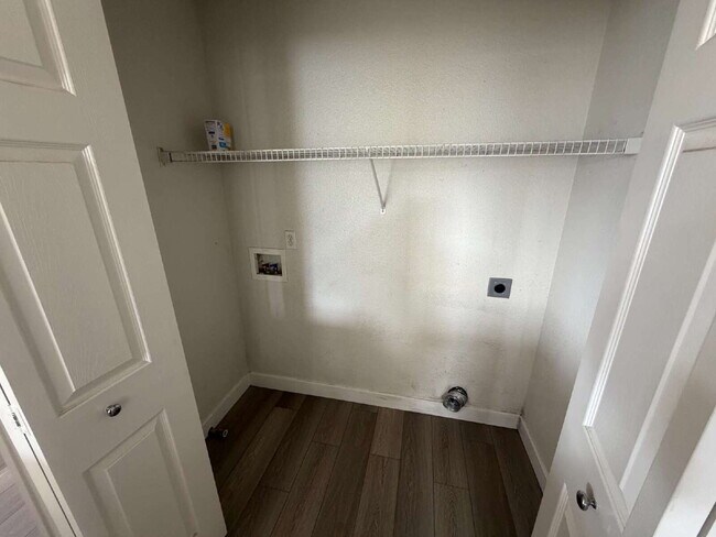 Photo - 3 Bedroom 2.5 Bathroom Home in Northwest Reno!