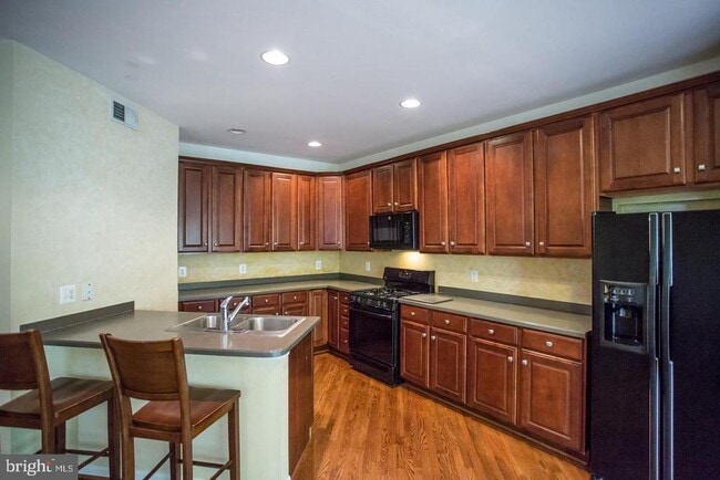 Photo - 6513 Trask Terrace