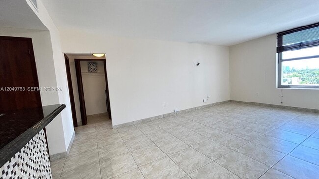 Photo - 2899 Collins Ave Unit 938