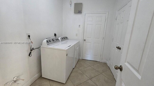 Photo - 1010 SW Dubuque Ave