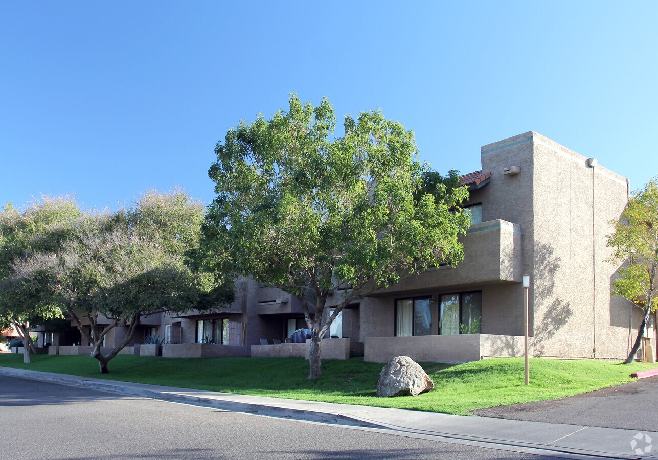 Photo - Scottsdale Haciendas Apartments