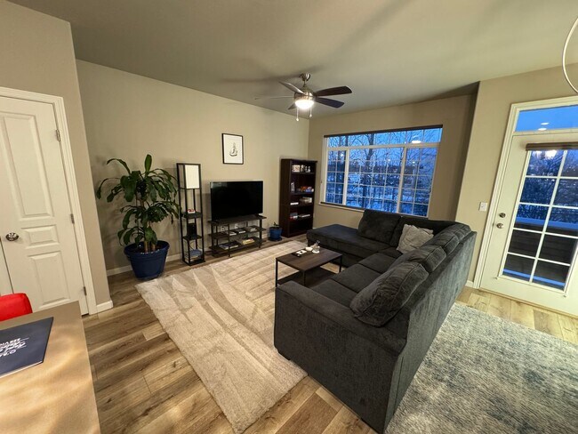 Photo - 1466 Shallow Pool Dr