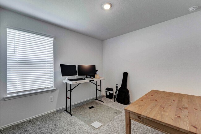 Photo - 31426 Yatesbury Ln