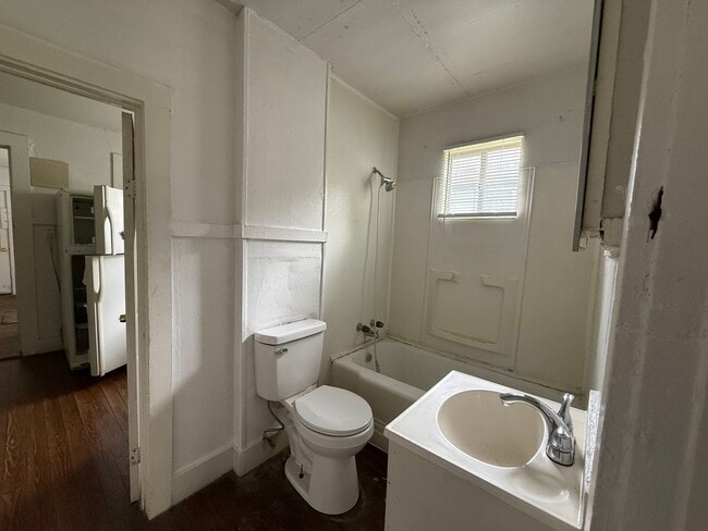 Photo - 3 Bed 1 Bath House