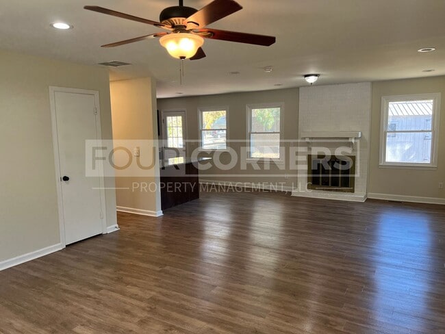 Photo - Beautiful 3 Bedroom 2 Bath Home