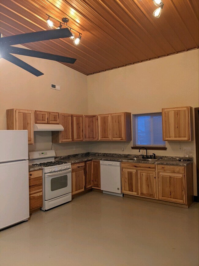 Photo - 3562 Cody Ln