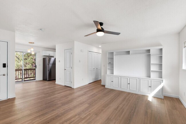 Photo - Students Welcome! Updated 2 Bedroom 1 Bath near Foothills Mall