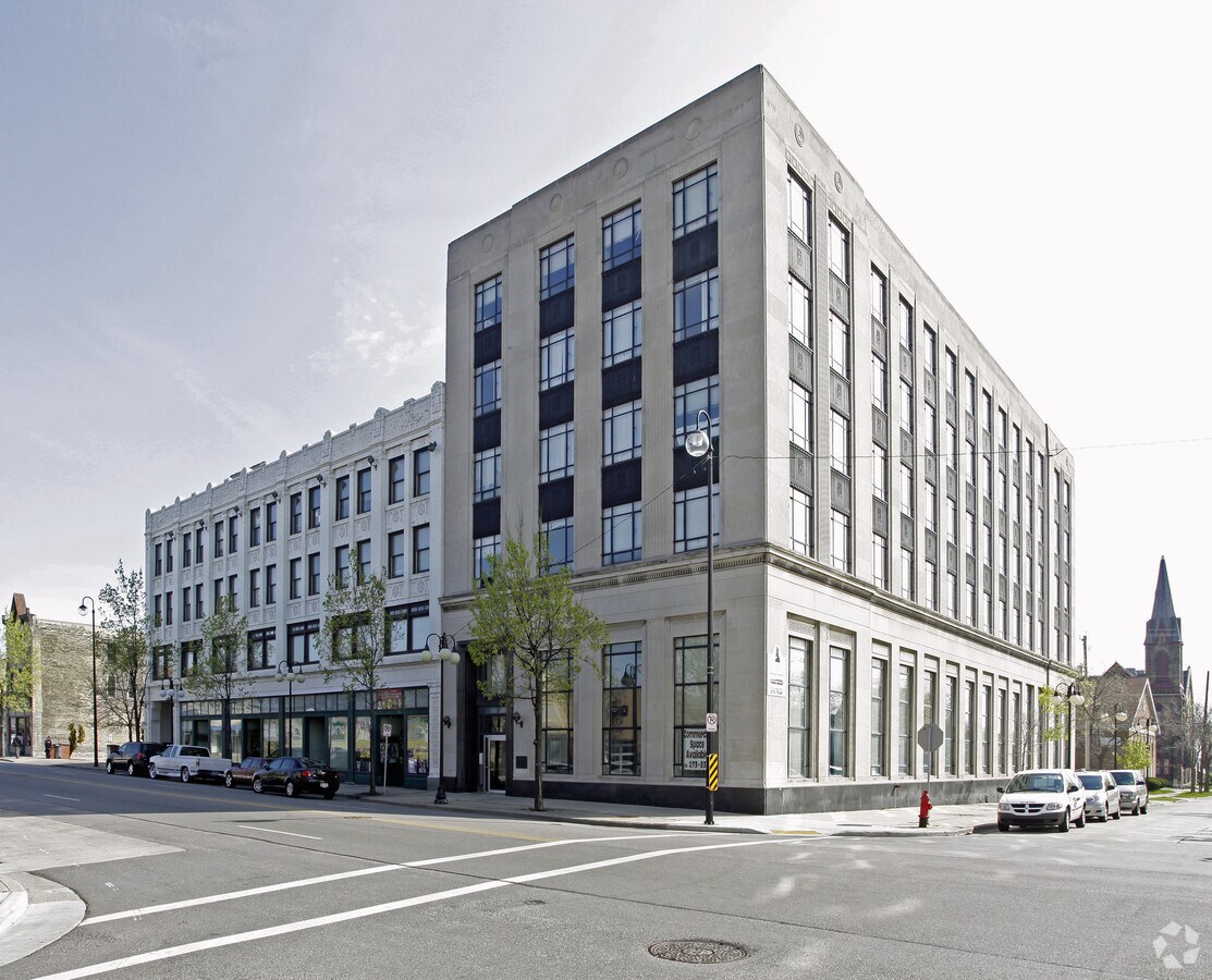 Photo - Historic King Place Apartments