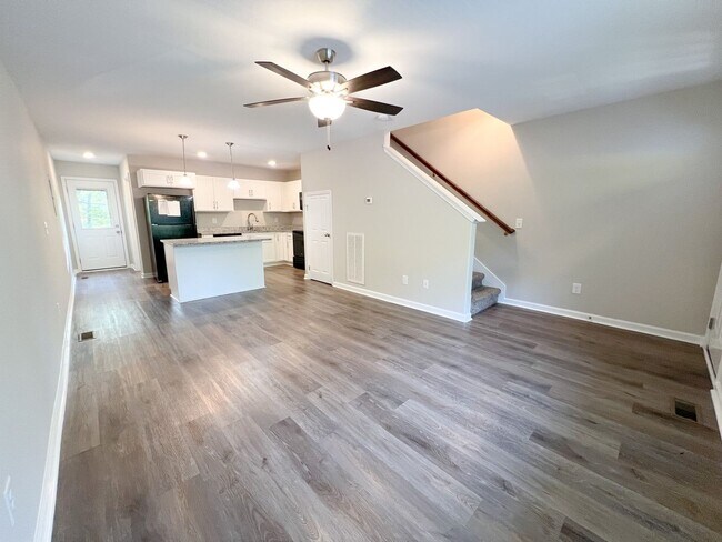 Photo - Just like New townhome for Rent!