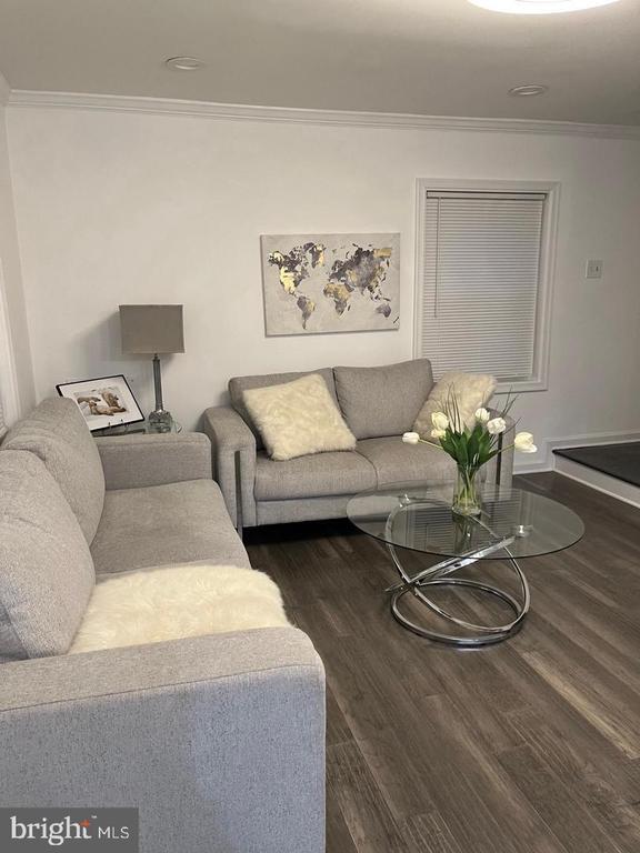 Photo - 1077 S Edison St