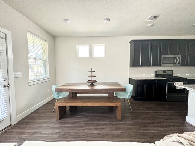 Photo - 7103 Silver Star Ln