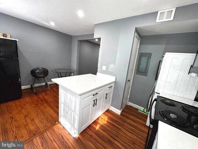 Photo - 3943 Pennsylvania Ave. SE Unit B