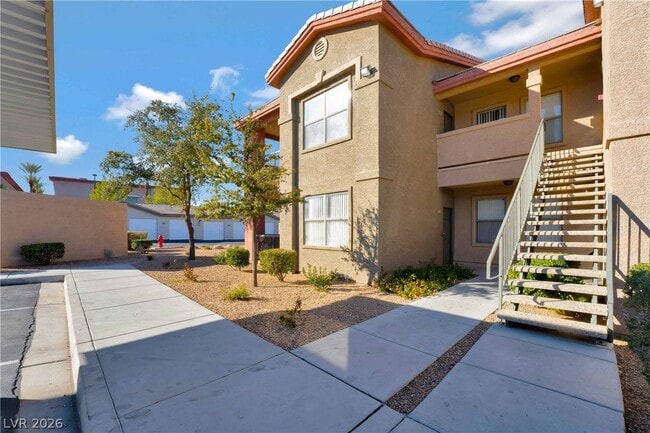 Building Photo - 8000 W Badura Ave Unit 2145