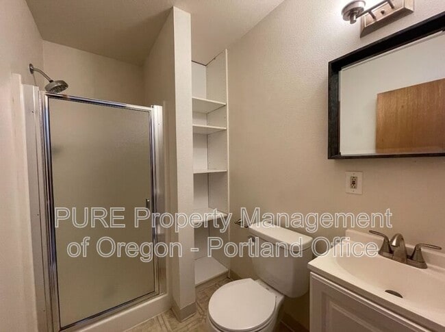 Photo - 5816 SW Huddleson St Unit 1