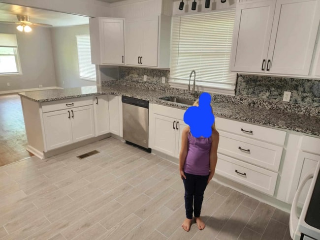 Photo - 74 Parsonage Ln