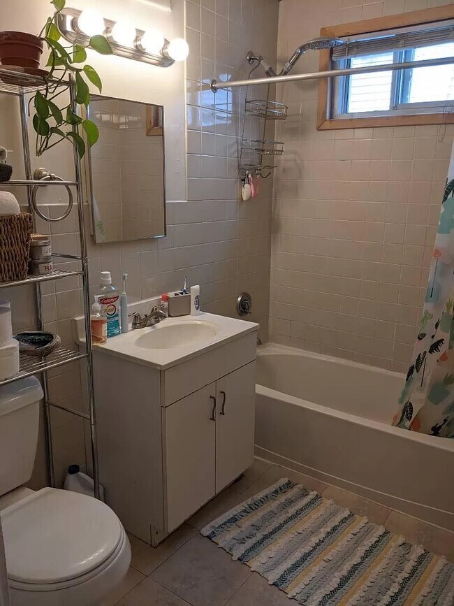 Photo - 21 Endicott Ave Unidad 1