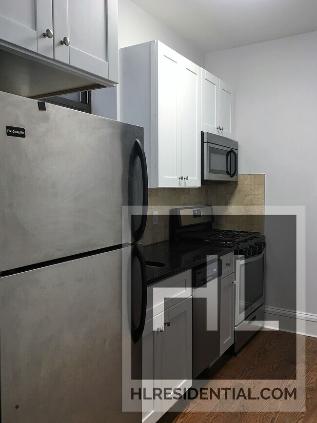 Photo - GARFIELD PLACE Unit 2L