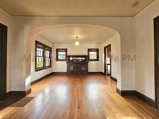 Photo - 223 NE 62nd Ave