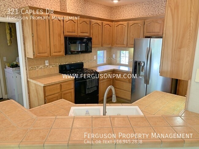 Photo - Beautiful Folsom Home Located in Canyon Falls