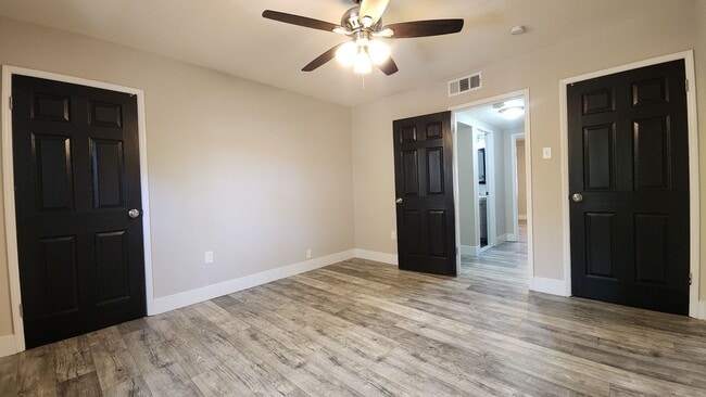 Photo - Courtyard Townhouse Apartments