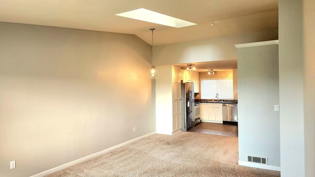 Photo - Lovely Oak Harbor Living and Pet Friendly!!