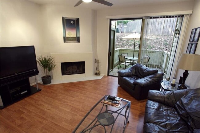 Photo - 1804 Capital Pkwy