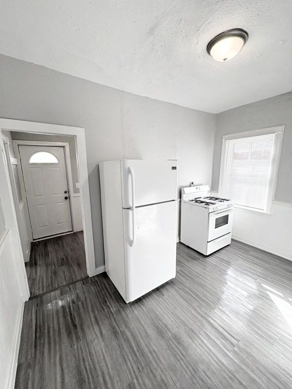 Photo - 2708 7th Ave