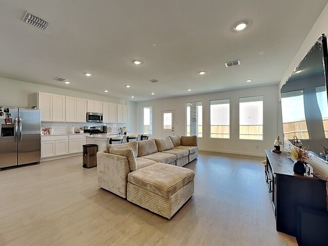 Photo - 2605 Conroe Rd