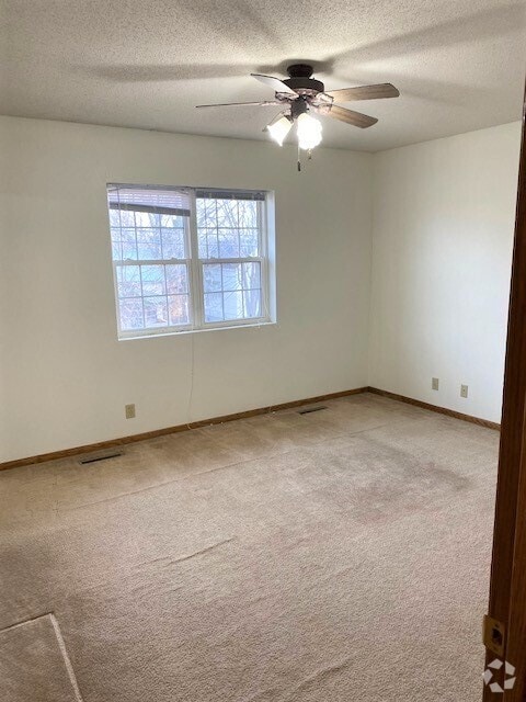 Building Photo - 442 Ferry St Rental