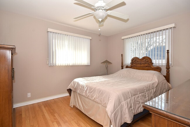 Photo - 861 S Hawthorne Ave