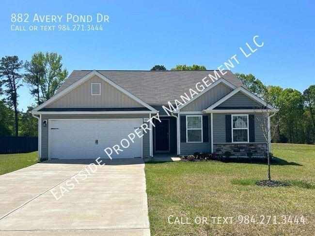 Building Photo - 882 Avery Pond Dr Rental