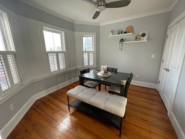 Photo - 472 E 8th St Unit 2