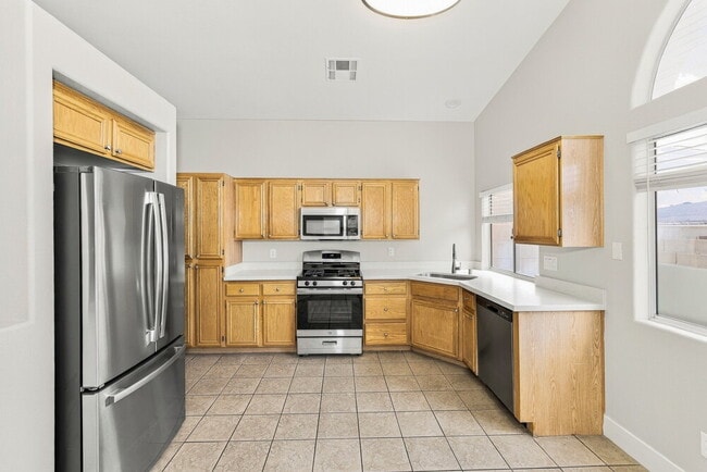 827 Golden Plata Ct
