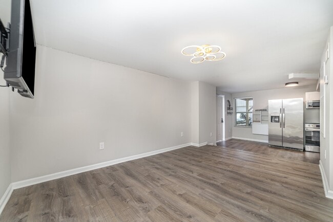 Photo - 6037 Ingleside Dr