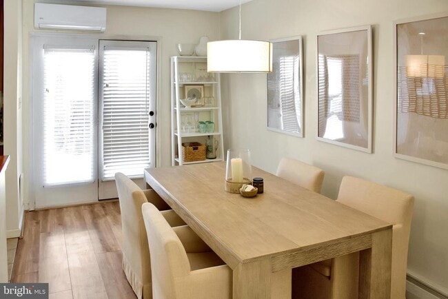 Photo - 159 Columbia Ave