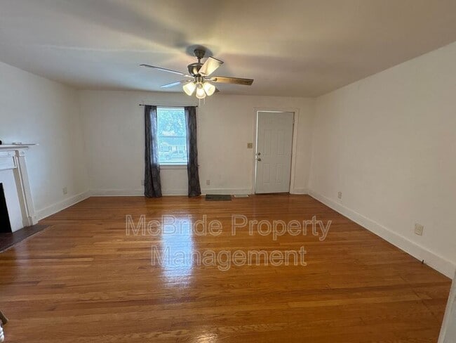 Photo - 1719 Kissingbower Rd