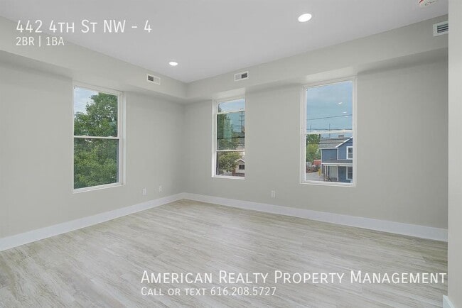 Photo - 442 4th St NW Unit 4