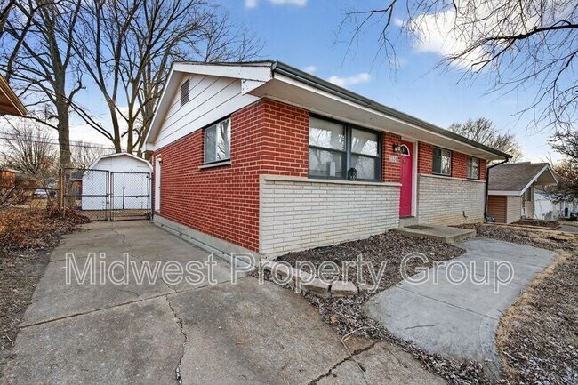 Photo - 1156 Cove Ln