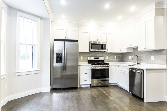 Photo - 79 Linden St Unidad 1 Rental