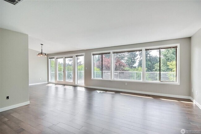 Photo - 5406 122nd Ave E