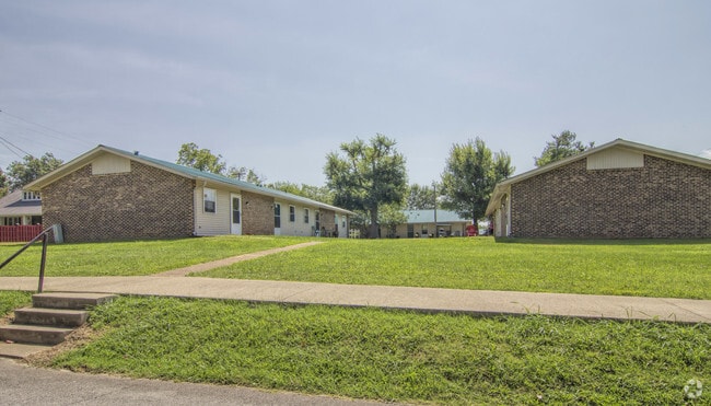 Walnut Street Apartments